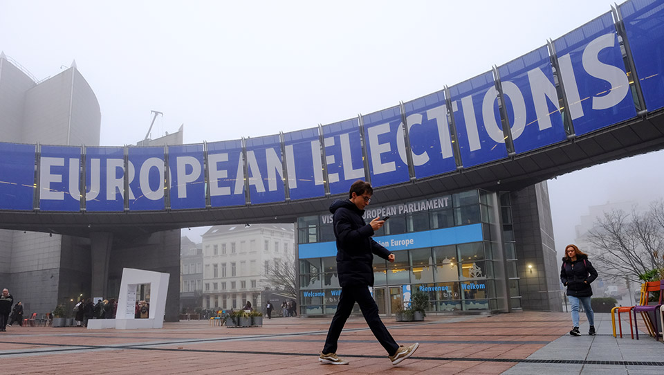 Les sondages d’opinion au niveau européen sous-estiment-ils le changement potentiel de la politique européenne ?